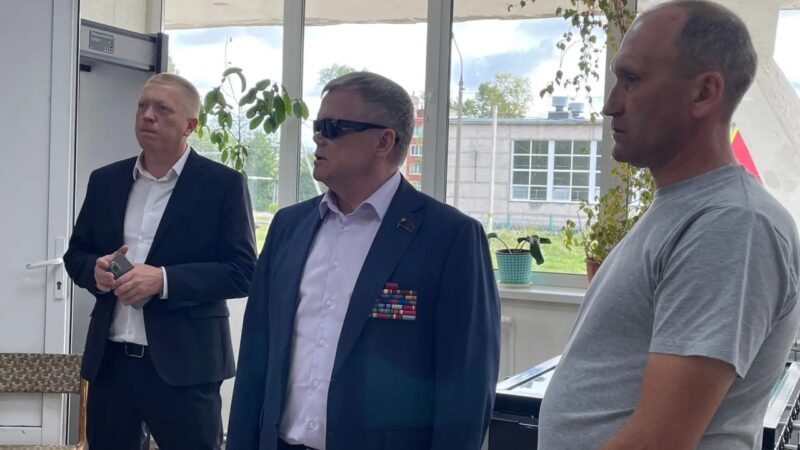 Единороссы проверили состояние Космодемьянского дома культуры