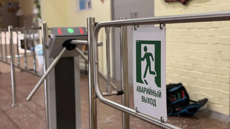 В Сытьковской школе установили «умные» турникеты