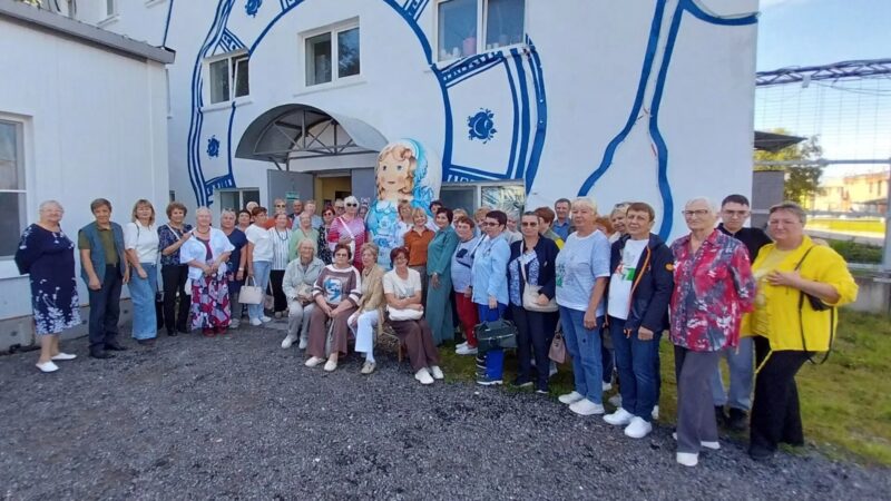 Рузские пенсионеры побывали на знаменитом производстве