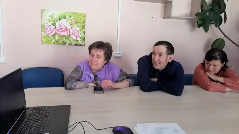 Юмористическую гостиную в рузской студии «Без границ» посвятили творчеству Яна Арлазорова    