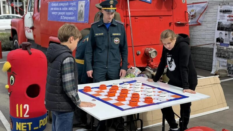 Семейный фестиваль «Осень в Рузе»: выставка пожарной техники