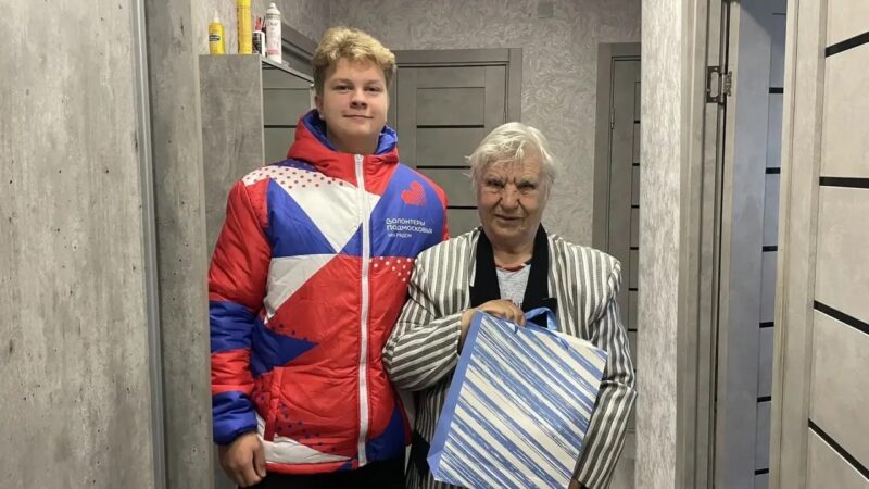 Нестеровские волонтёры навестили Александру Небожину