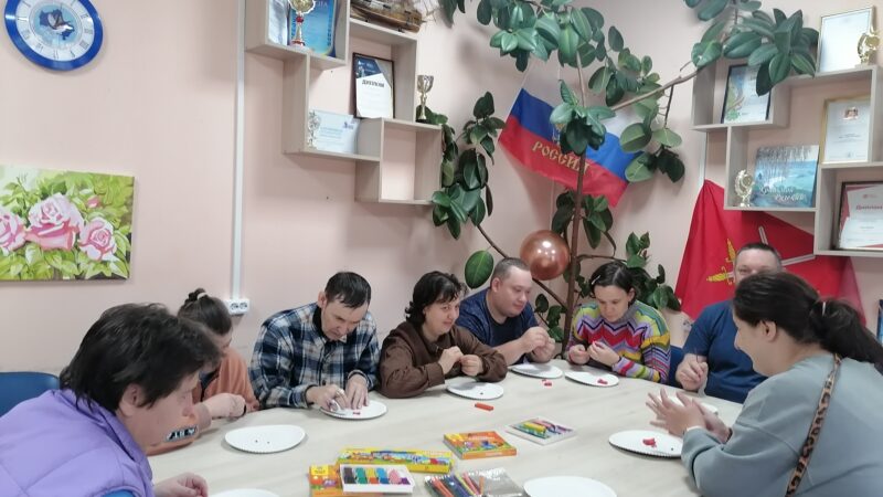 В рузской инклюзивной студии прошёл мастер-класс по пластилинографии