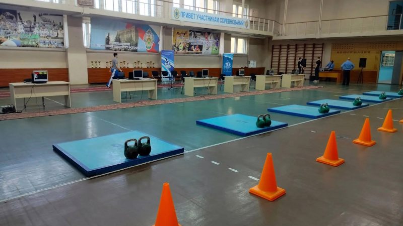 Полицейские из Рузского округа приняли участие в областном чемпионате по гиревому спорту