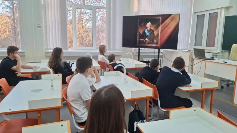 «Сила слова» и уроки истории: в СОШ № 2 Рузы прошли тематические занятия для школьников