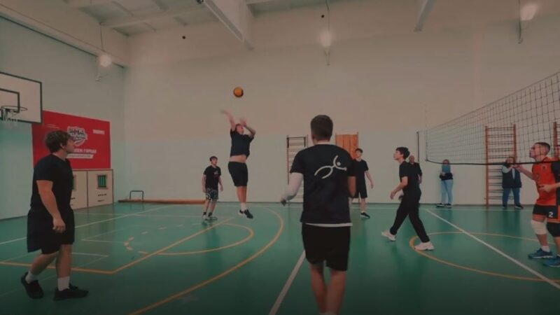Школьная лига в Рузе открылась соревнованиями по волейболу